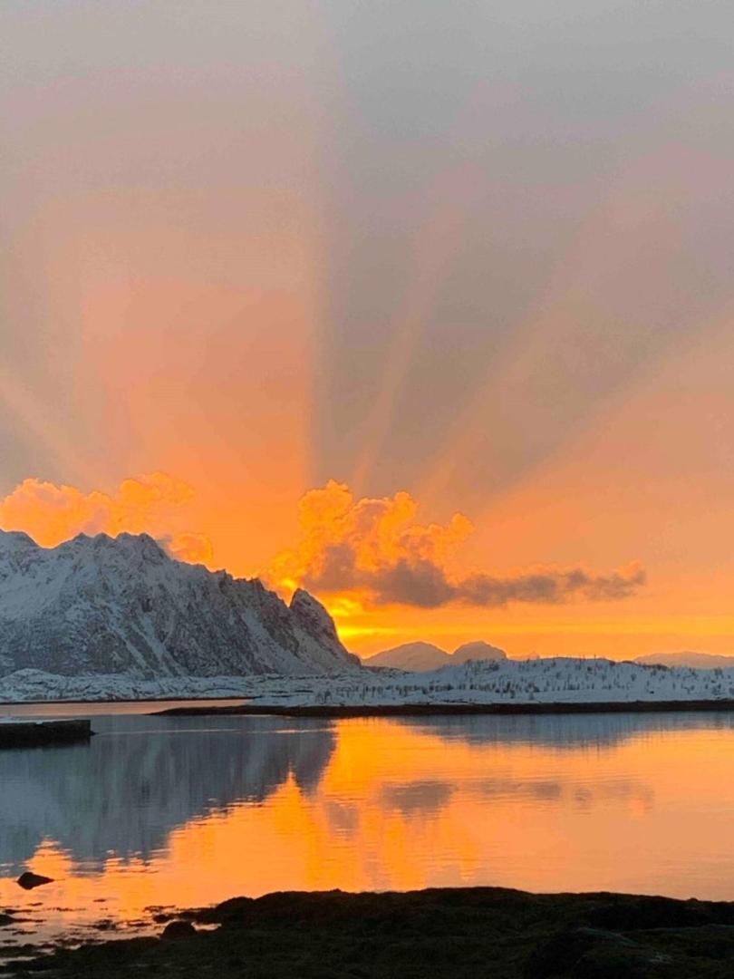 Lofotparadis - Nydelig Hytte Pa Unikt Sted Valberg Exterior foto
